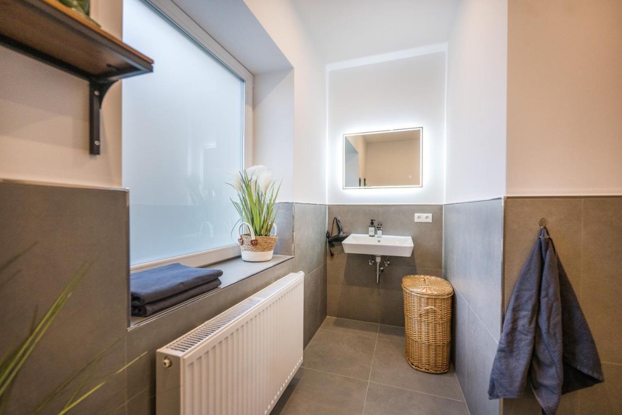 120Qm, Cozy Apartment, Sehr Zentral Am Hbf, 3Sz Coblenza Exterior foto